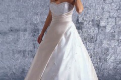 فستان زفاف رقم 105